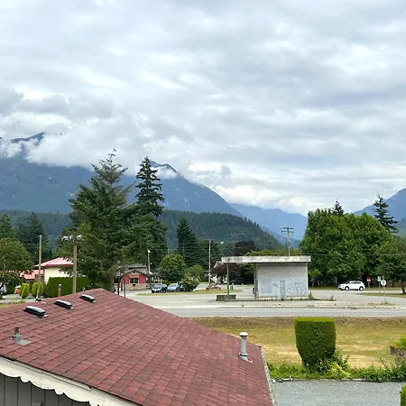 Richca Chalets Resort Hope Exterior photo