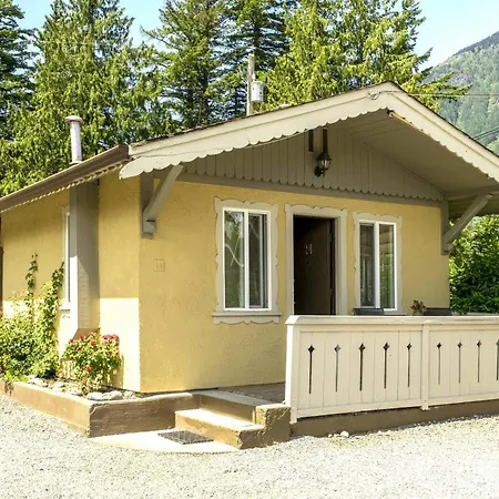 Richca Chalets Resort Hope Exterior photo