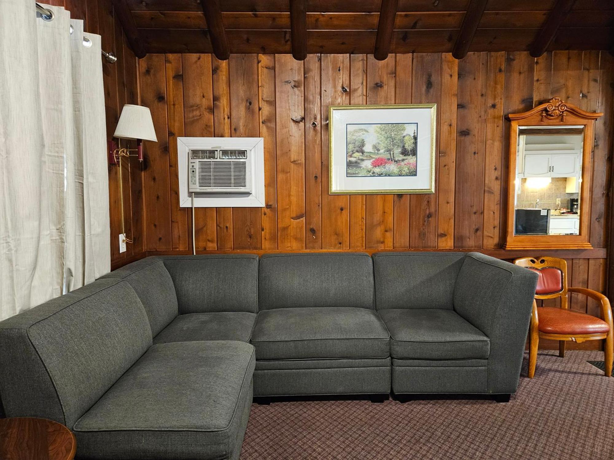 Richca Motel 2*